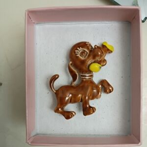 Vintage Brown and Yellow Lion Brooch